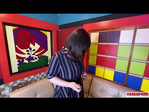 ❤️ Japanese cutie met groot tiete masturbeer met seksspeelgoed en kry 'n orgasme. Sy praat in 'n onderhoud oor haar fokken ervaring. Groot tiete en harige poes wat hard kreun. Osakaporn ️ Tuisgemaakte pornografie by ons ❌