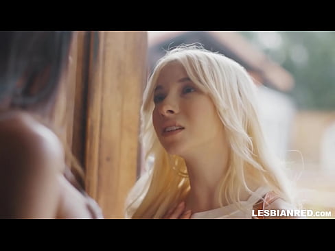 ❤️ Meisie kom 'n paar maande later by die huis en eet uiteindelik haar stiefma se poes ️ Tuisgemaakte pornografie by ons ❌