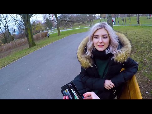 ❤️ Sluk 'n vreemdeling se warm kom vir geld - blowjob in the park deur Eva Elfie ️ Tuisgemaakte pornografie by ons ❌